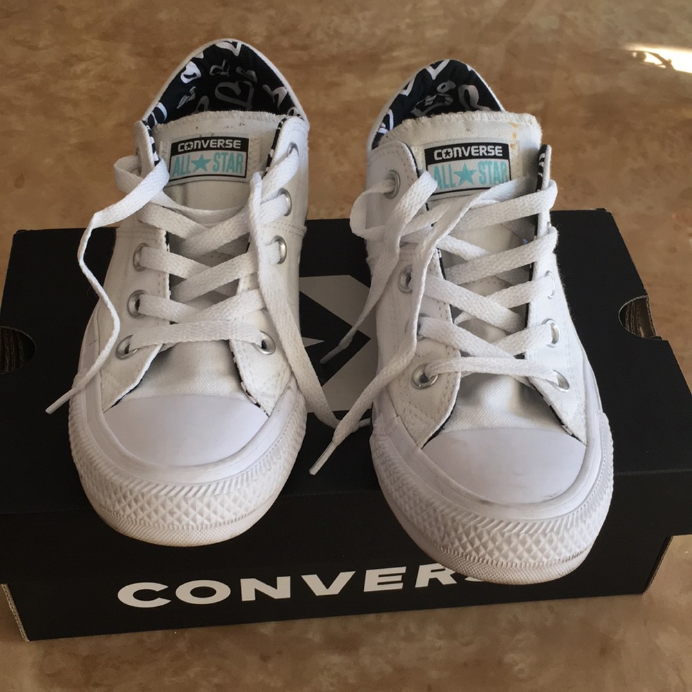 White converse sneakers